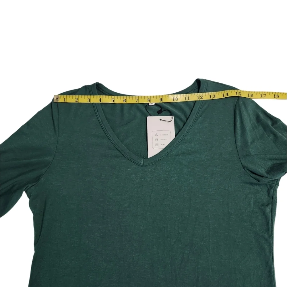 NWT Fashion Women's M V-Neck 3/4 Flutter/Bell Sleeve Lightweight Green Tunic Top